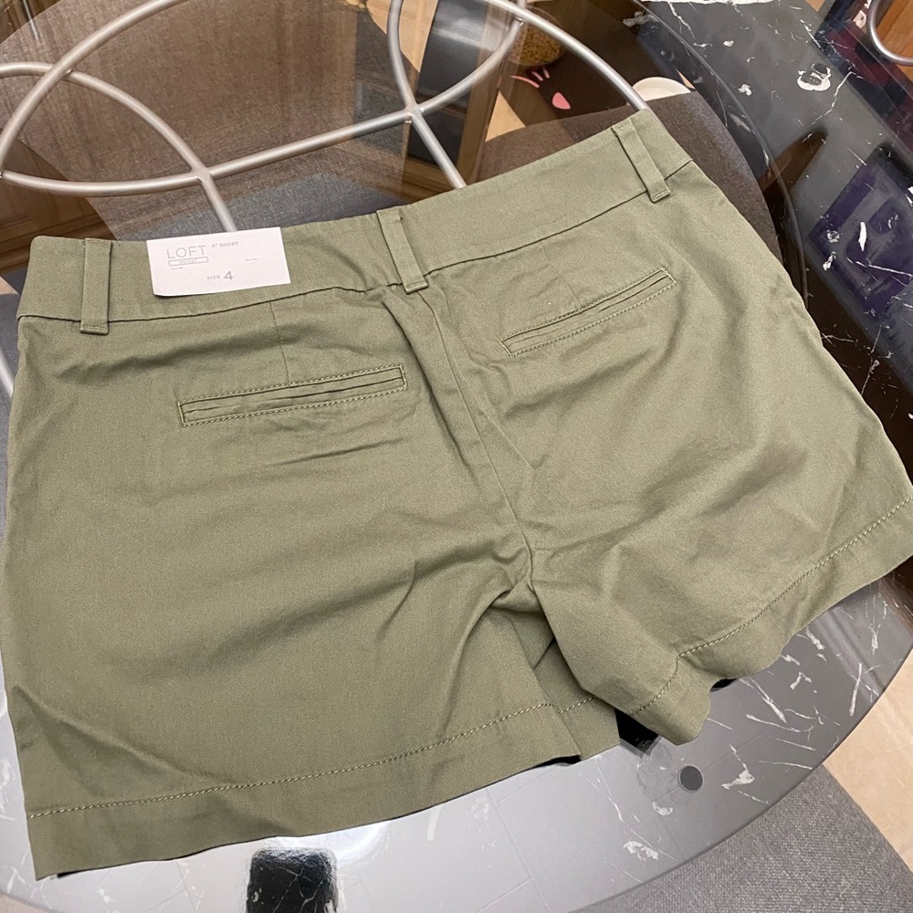 NEW Loft Size 4 shorts